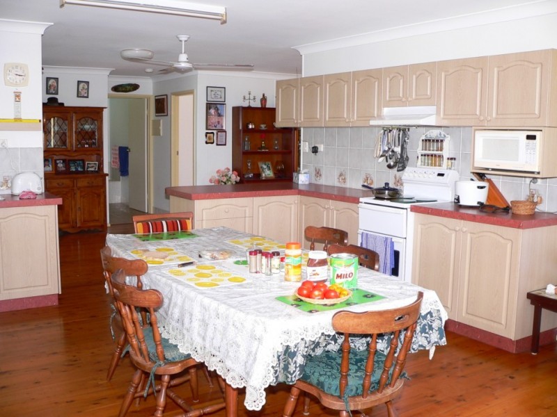 11 Pacific Drive HORSESHOE BAY, Magnetic Island QLD 4819