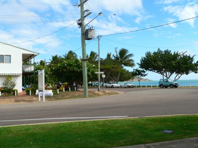 11 Pacific Drive HORSESHOE BAY, Magnetic Island QLD 4819