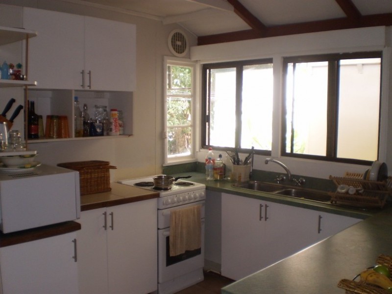 7 McCabe Street ARCADIA, Magnetic Island QLD 4819
