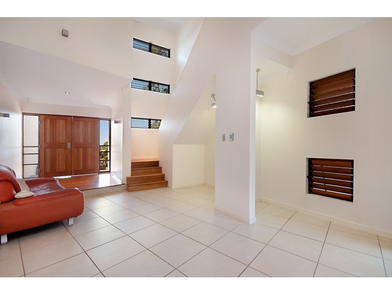 9 Springbrook Parade, Idalia QLD 4811