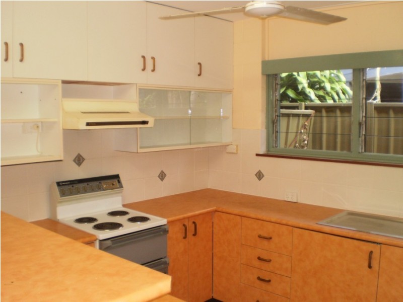 2/5 Widdowson Court P.Bay, Magnetic Island QLD 4819
