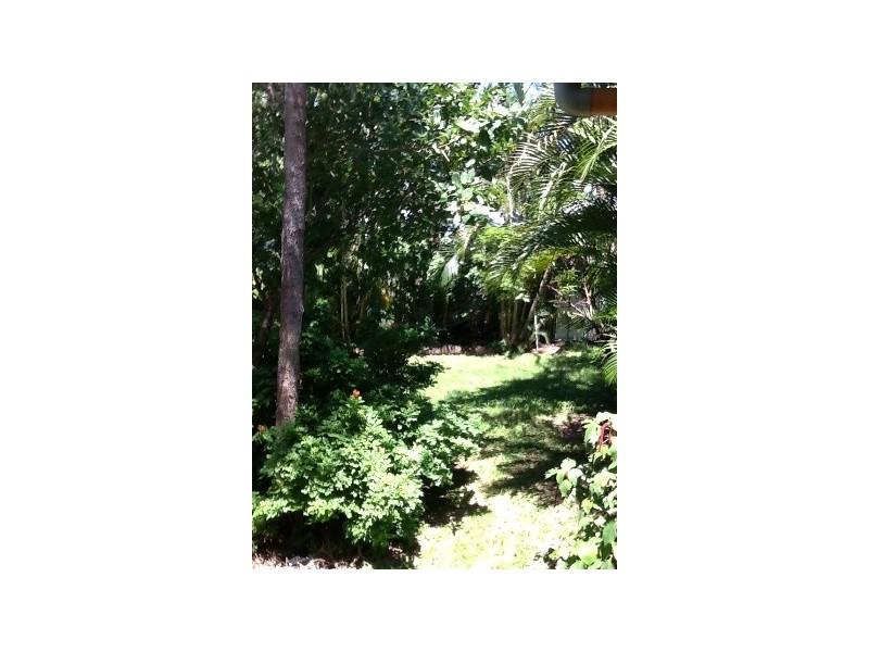 2/5 Widdowson Court P.Bay, Magnetic Island QLD 4819