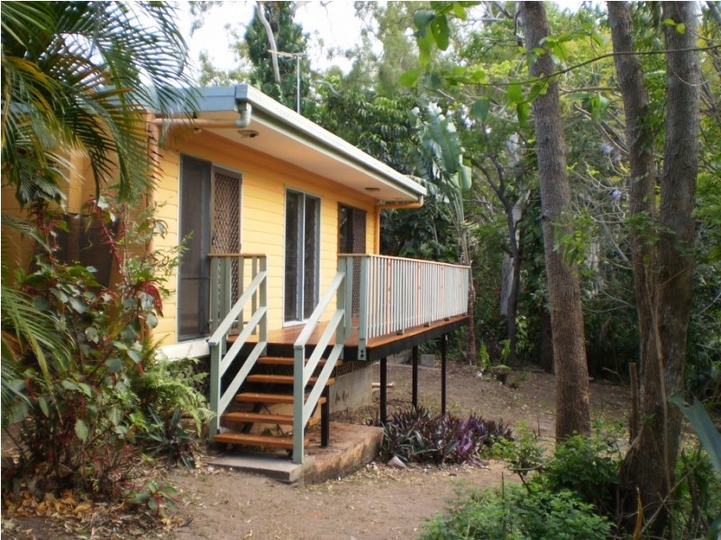 2/5 Widdowson Court P.Bay, Magnetic Island QLD 4819