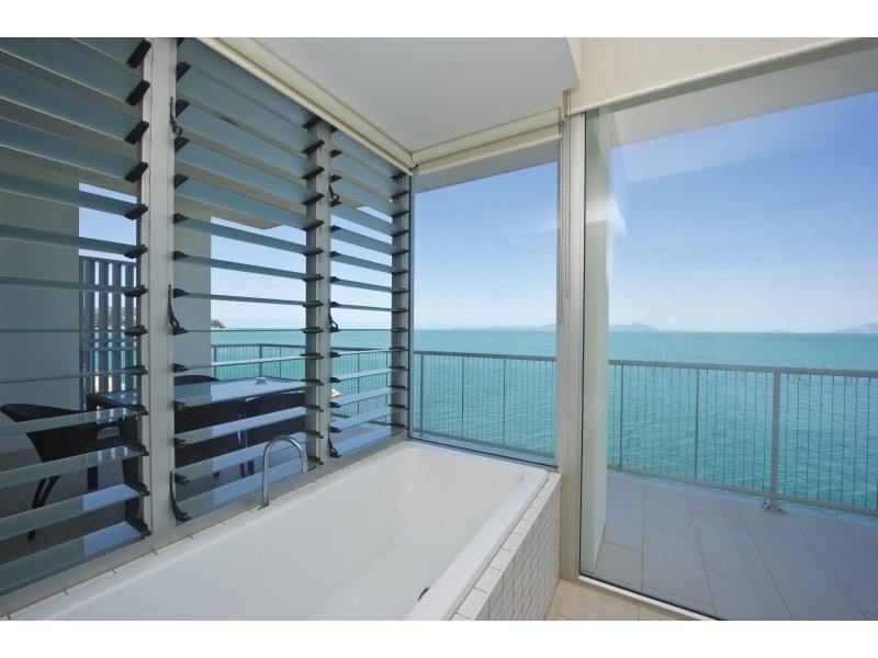 5101/146 Sooning Street (Bright Point) Nelly Bay, Magnetic Island QLD 4819