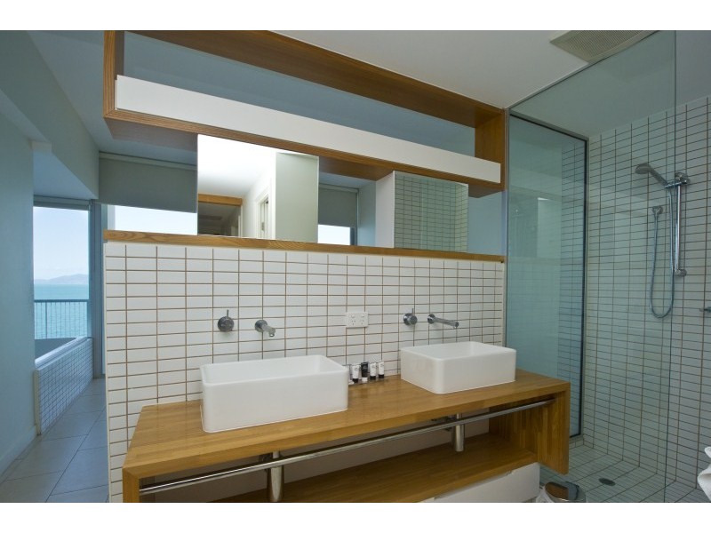 5101/146 Sooning Street (Bright Point) Nelly Bay, Magnetic Island QLD 4819