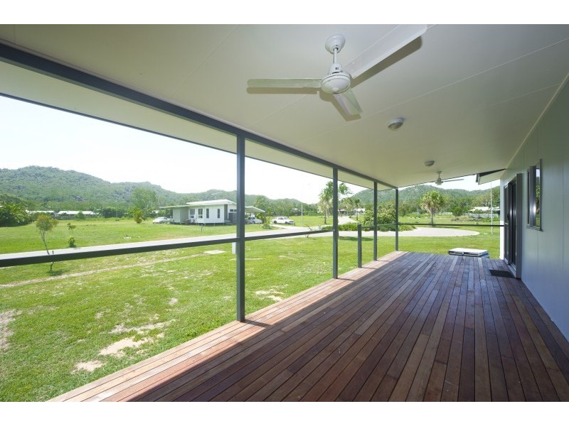 26 Sandals Boulevard HORSESHOE BAY, Magnetic Island QLD 4819