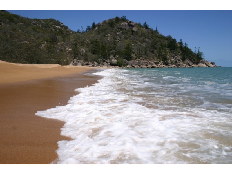 3 Tiramula Court HORSESHOE BAY, Magnetic Island QLD 4819