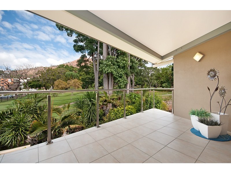 3/30 Gregory Street, North Ward QLD 4810