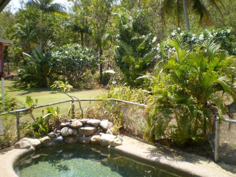 33 Compass Crescent Nelly Bay, Magnetic Island QLD 4819
