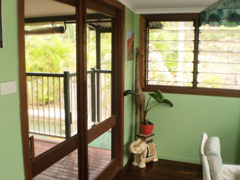 33 Compass Crescent Nelly Bay, Magnetic Island QLD 4819