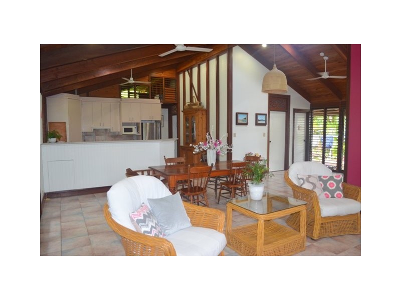 6 Coleton Court, Nelly Bay QLD 4819