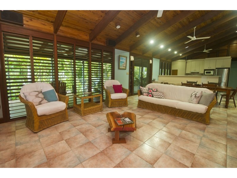 6 Coleton Court, Nelly Bay QLD 4819