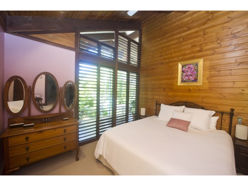 6 Coleton Court, Nelly Bay QLD 4819