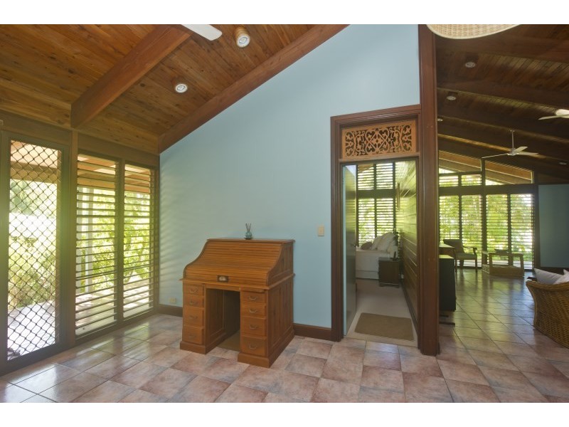 6 Coleton Court, Nelly Bay QLD 4819