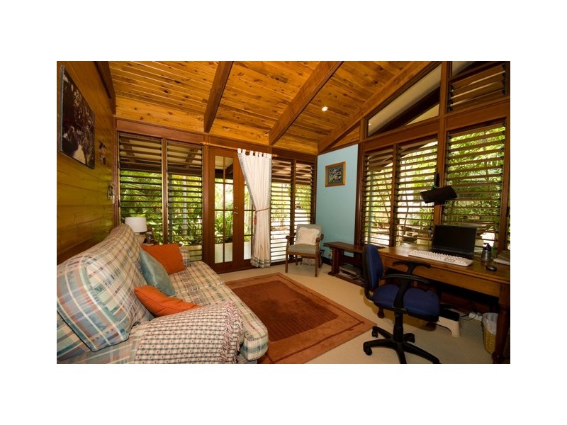 6 Coleton Court, Nelly Bay QLD 4819