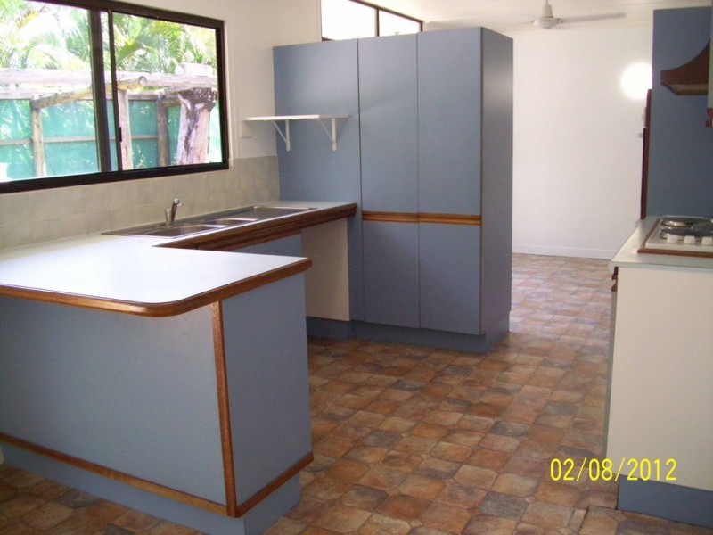 4 Bowerman Court NELLY BAY, Magnetic Island QLD 4819
