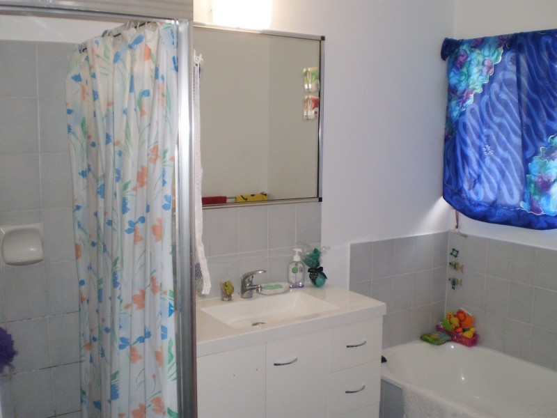 4 Bowerman Court NELLY BAY, Magnetic Island QLD 4819