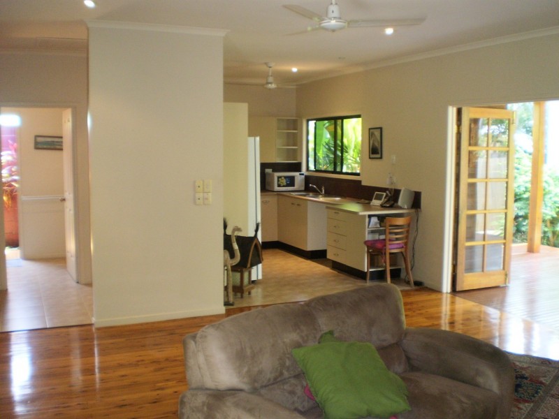 2/24 Mango Parkway Nelly Bay, Magnetic Island QLD 4819