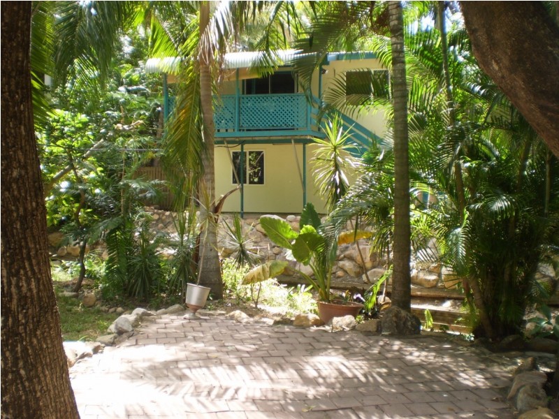 5 Mirimar Crescent Arcadia, Magnetic Island QLD 4819