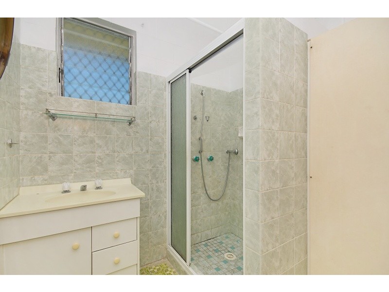 6 Lumeah Street, Cranbrook QLD 4814