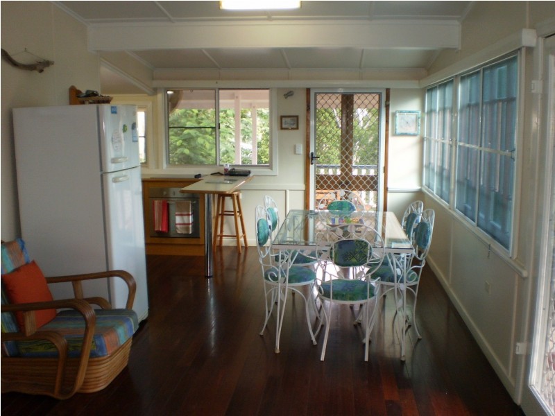 50 Hayles Avenue Arcadia, Magnetic Island QLD 4819