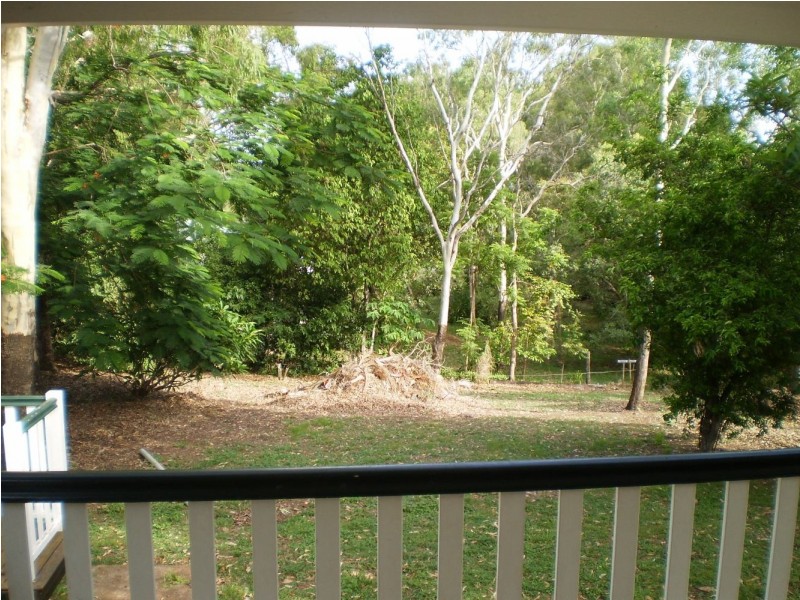 50 Hayles Avenue Arcadia, Magnetic Island QLD 4819