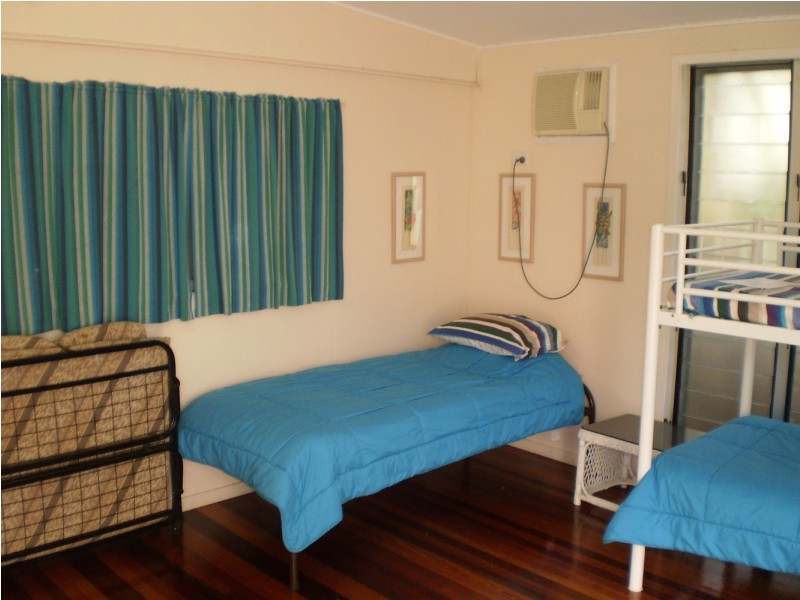 50 Hayles Avenue Arcadia, Magnetic Island QLD 4819