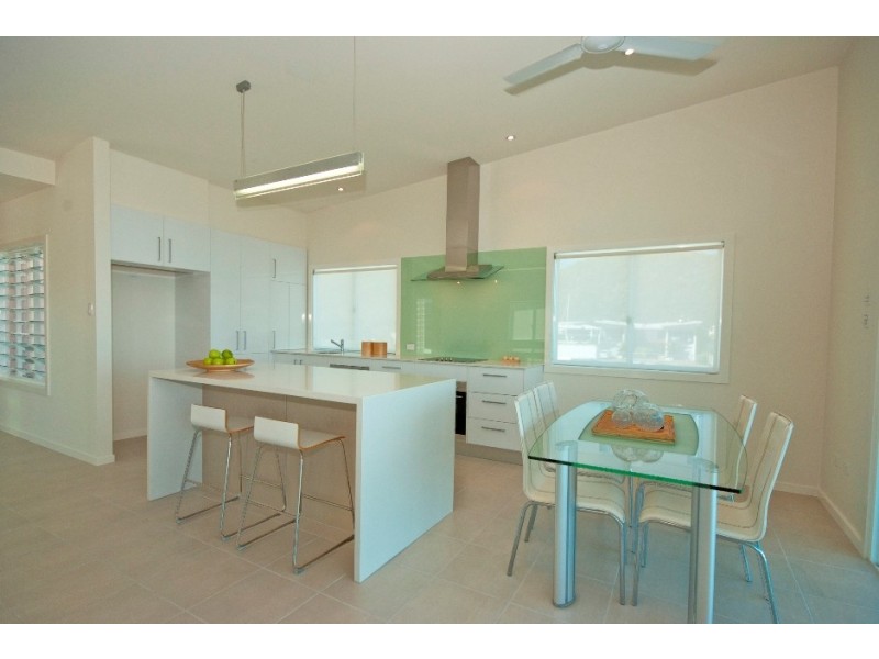 12b Terrace Place  NELLY BAY, Magnetic Island QLD 4819