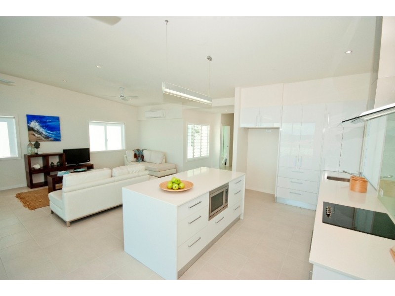 12b Terrace Place  NELLY BAY, Magnetic Island QLD 4819