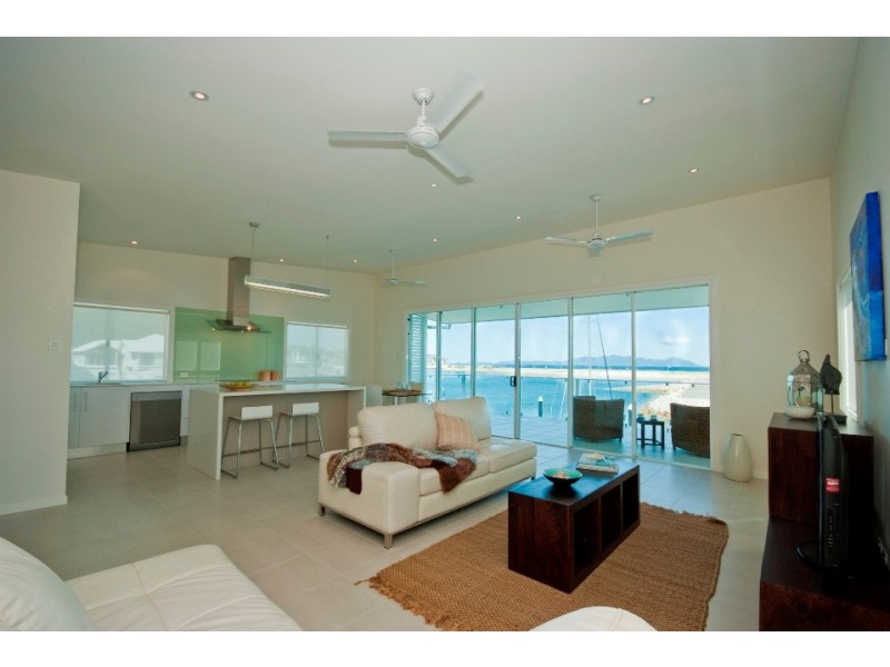 12b Terrace Place  NELLY BAY, Magnetic Island QLD 4819