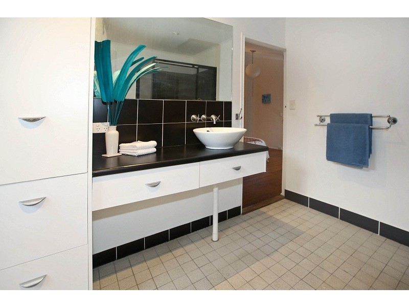 120 Mitchell Street, North Ward QLD 4810