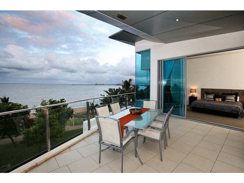 111/72 The Strand, North Ward QLD 4810