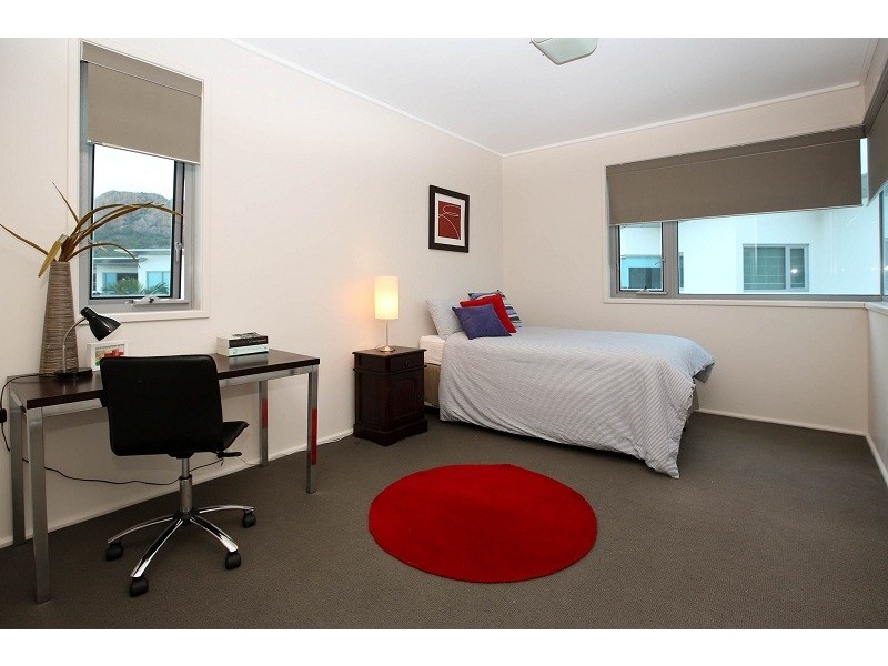 111/72 The Strand, North Ward QLD 4810