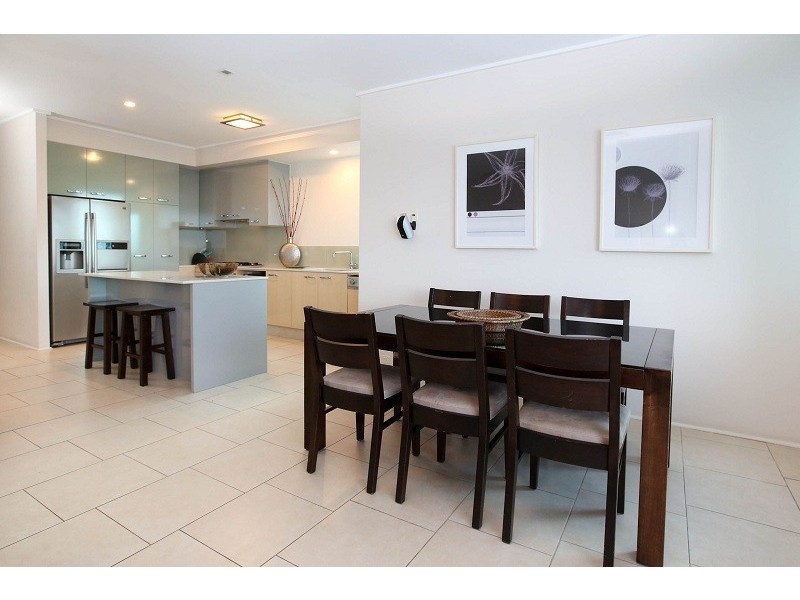 111/72 The Strand, North Ward QLD 4810