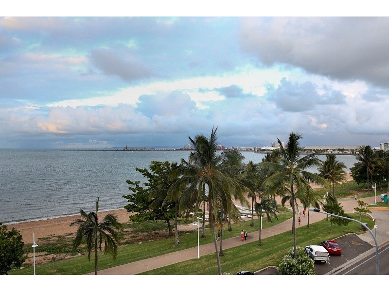 111/72 The Strand, North Ward QLD 4810