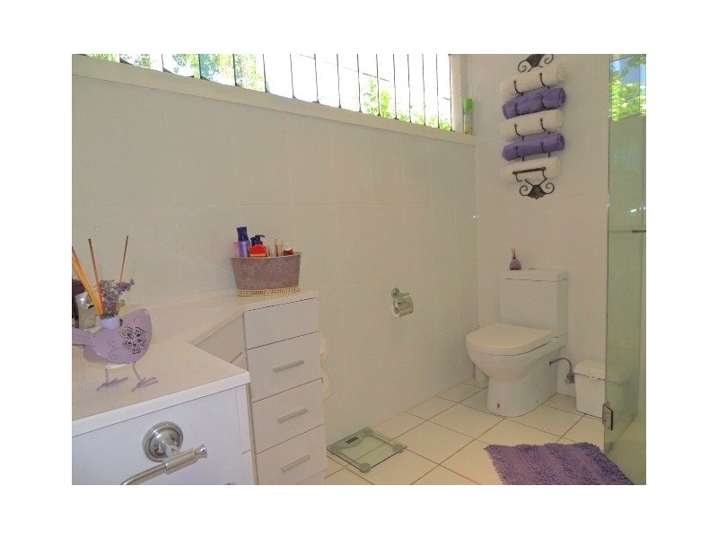 39 Reef Street, Saunders Beach QLD 4818