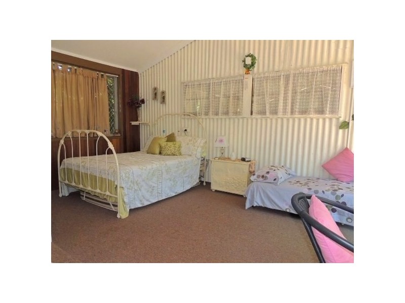 39 Reef Street, Saunders Beach QLD 4818