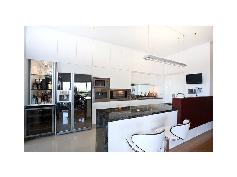 16.01/148C Walker, Townsville City QLD 4810