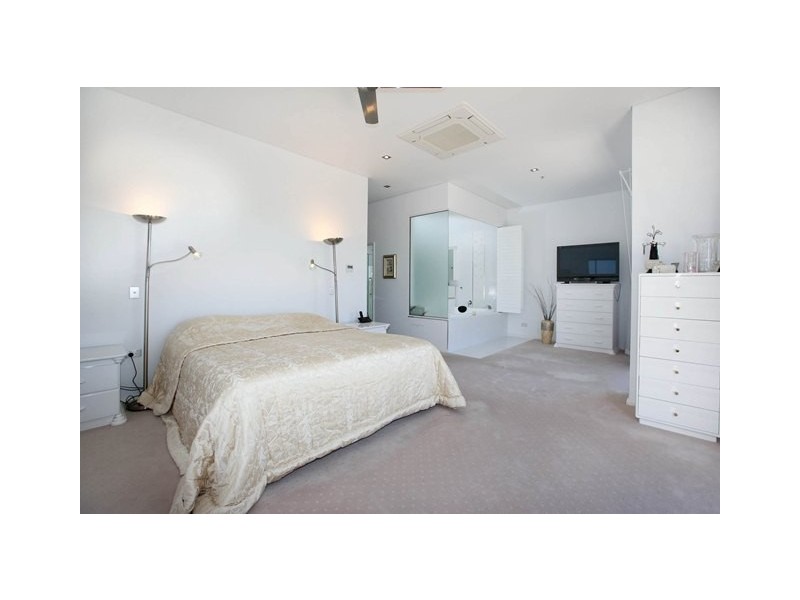 16.01/148C Walker, Townsville City QLD 4810