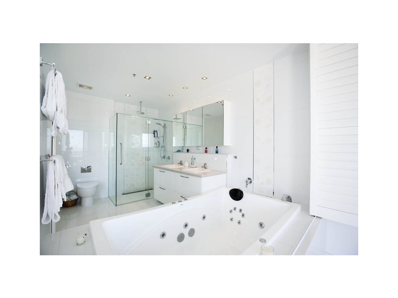 16.01/148C Walker, Townsville City QLD 4810