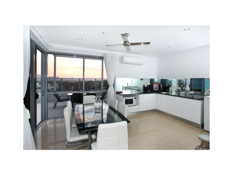 16.01/148C Walker, Townsville City QLD 4810