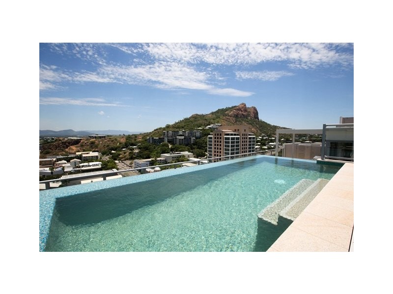 16.01/148C Walker, Townsville City QLD 4810