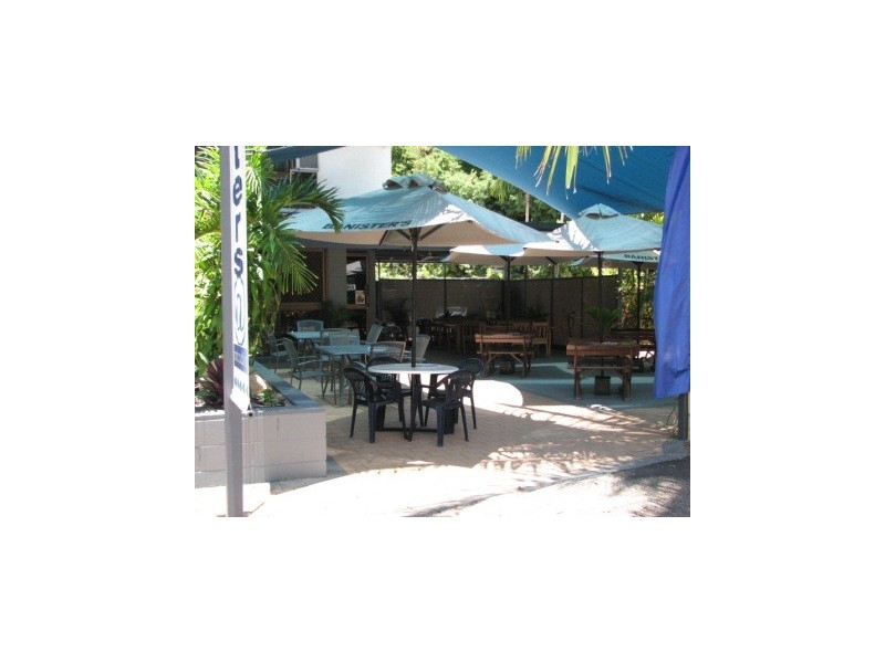 22 McCabe Crescent ARCADIA, Magnetic Island QLD 4819