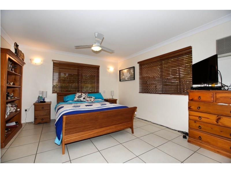30 Colchester Crescent, Kirwan QLD 4817