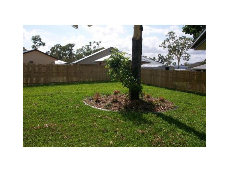 4 Sassafras Court, Bushland Beach QLD 4818