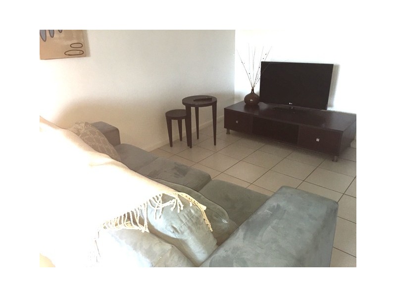 12/53-55 Kings Road, Hyde Park QLD 4812