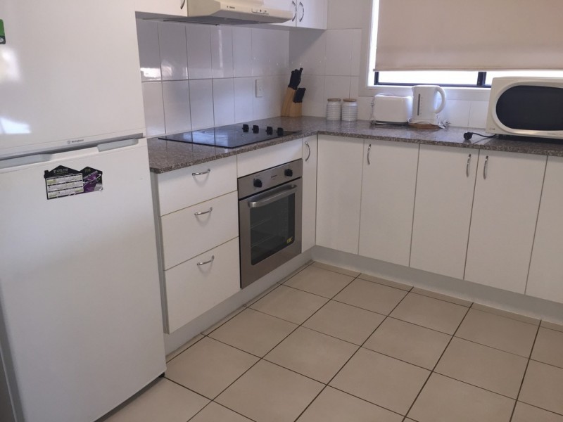 12/53-55 Kings Road, Hyde Park QLD 4812