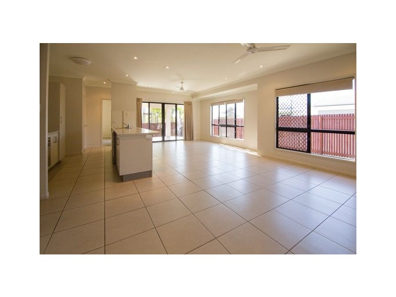 20 Paddington Terrace, Douglas QLD 4814