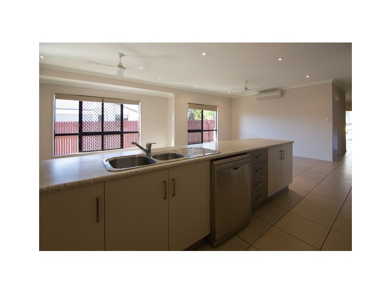 20 Paddington Terrace, Douglas QLD 4814