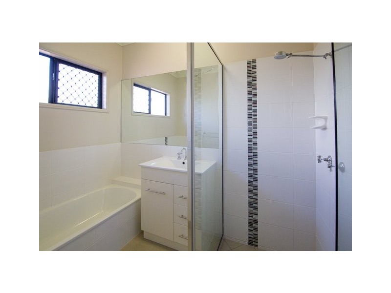 20 Paddington Terrace, Douglas QLD 4814